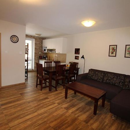 Apartman Baska Velky Slavkov Exterior photo